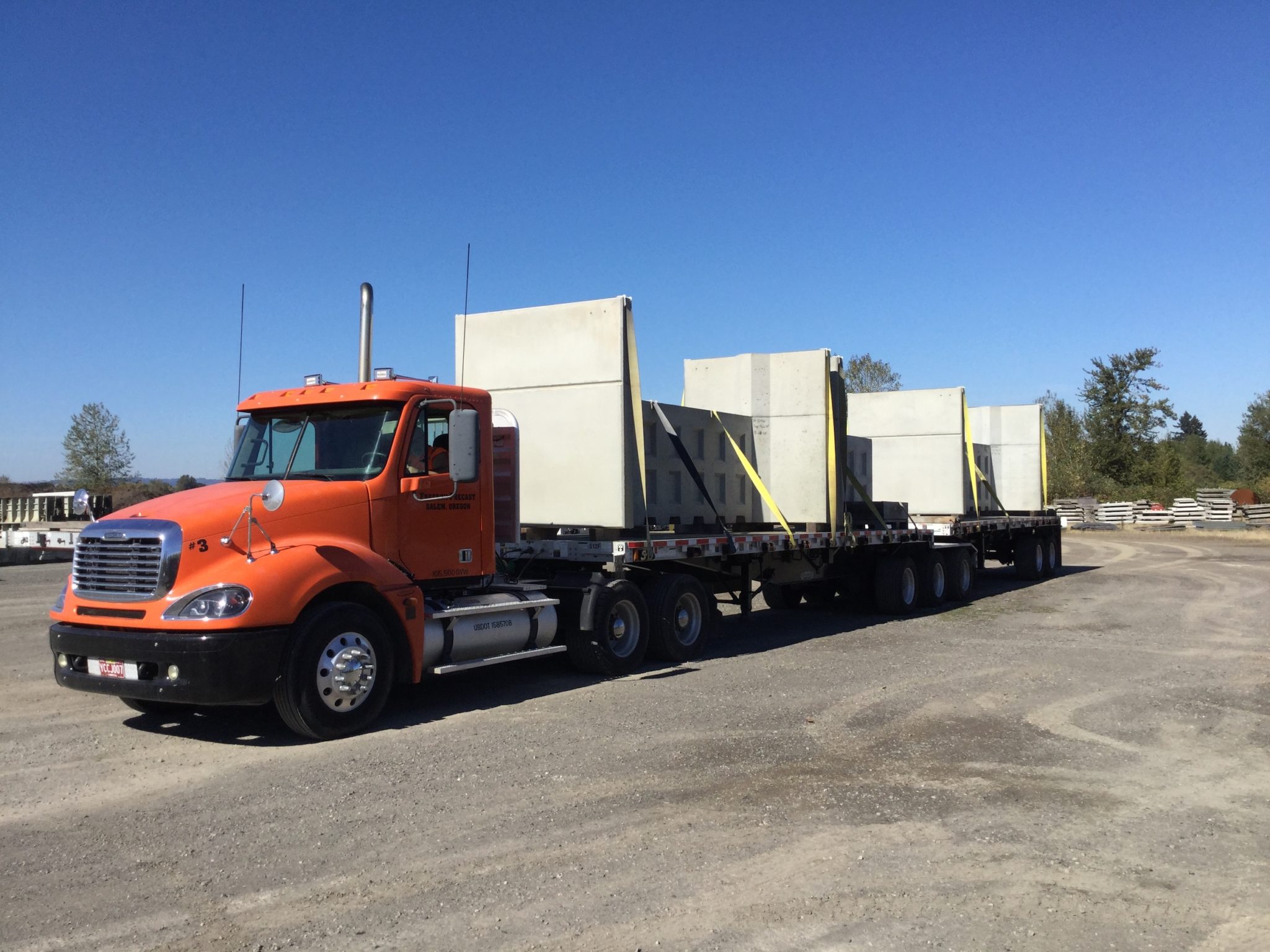 semi-truck-loaded-panels-1-2048x1536 semi-truck-loaded-panels-1-2048x1536